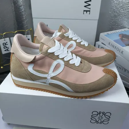 ロエベ スニーカー