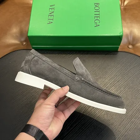 ボッテガ ヴェネタ カジュアルシューズ