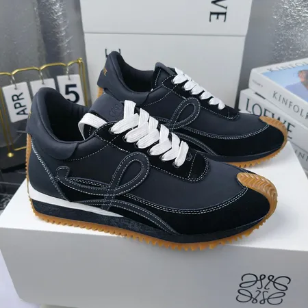 ロエベ スニーカー