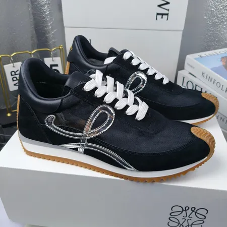 ロエベ スニーカー