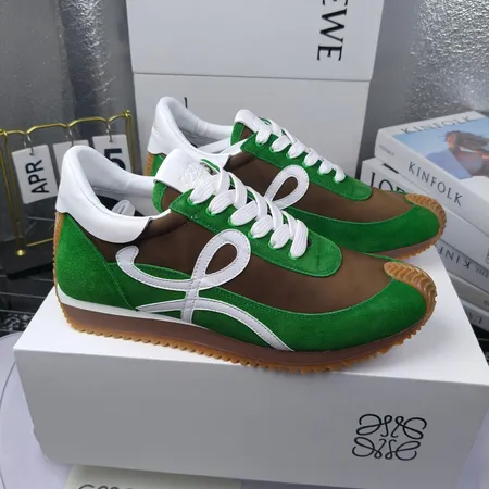 ロエベ スニーカー