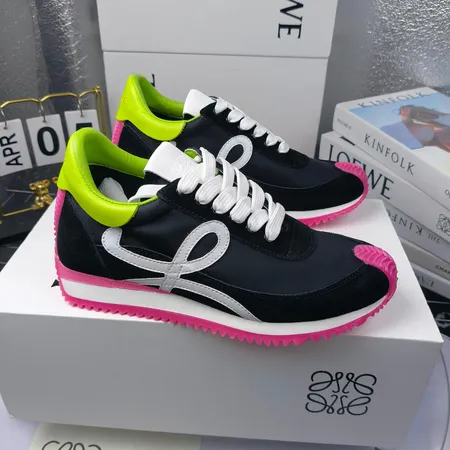 ロエベ スニーカー