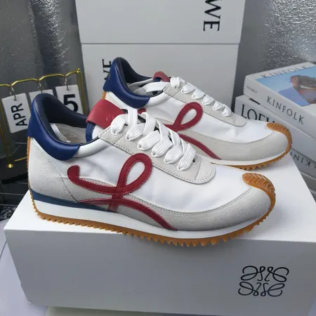 ロエベ スニーカー