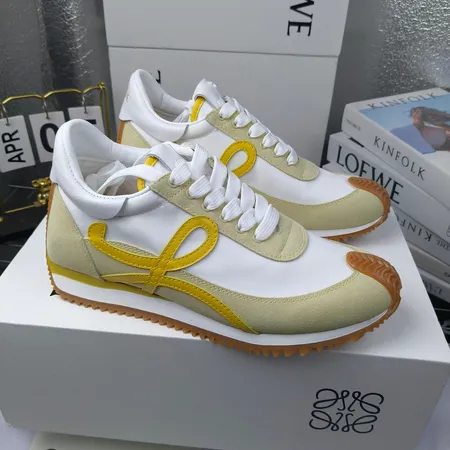 ロエベ スニーカー