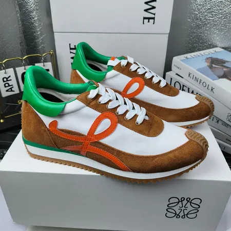 ロエベ スニーカー