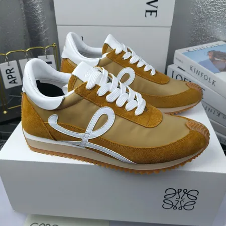 ロエベ スニーカー