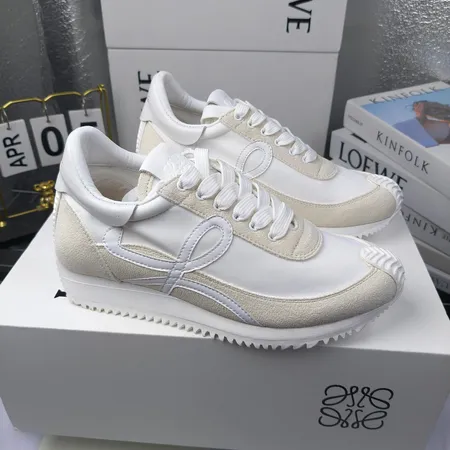 ロエベ スニーカー