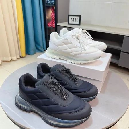 ジバンシィ カジュアルシューズ