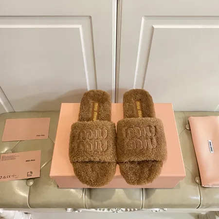 ミュウミュウ スリッパ