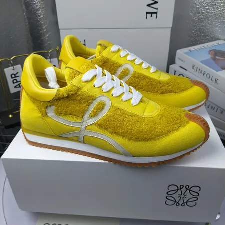 ロエベ スニーカー