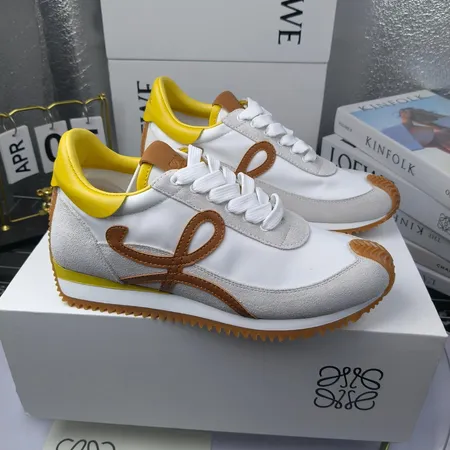 ロエベ スニーカー