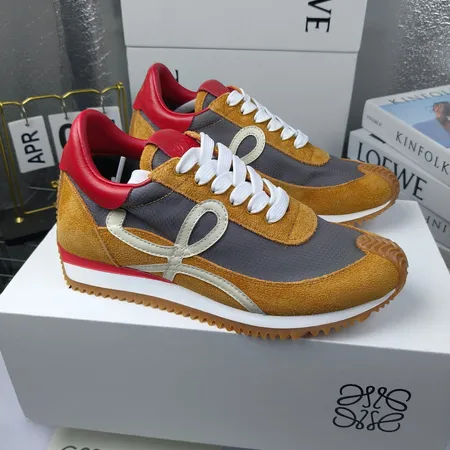 ロエベ スニーカー