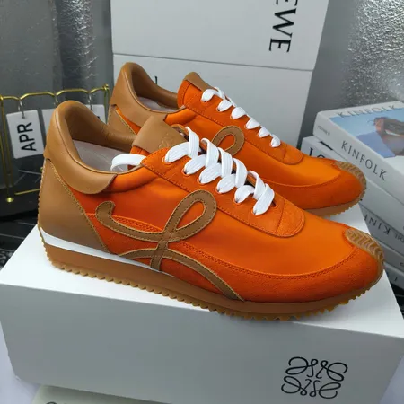 ロエベ スニーカー