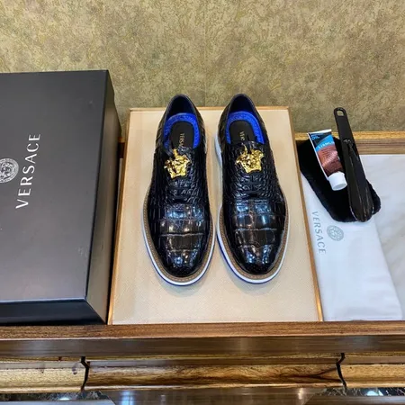 ヴェルサーチ ビジネスシューズ