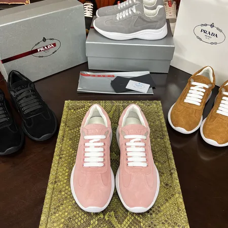 プラダ カジュアルシューズ