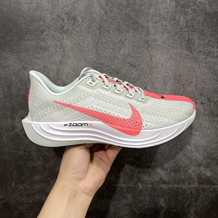 ナイキ スニーカー