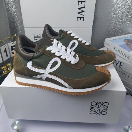 ロエベ スニーカー