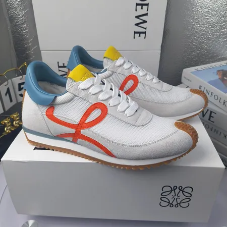 ロエベ スニーカー