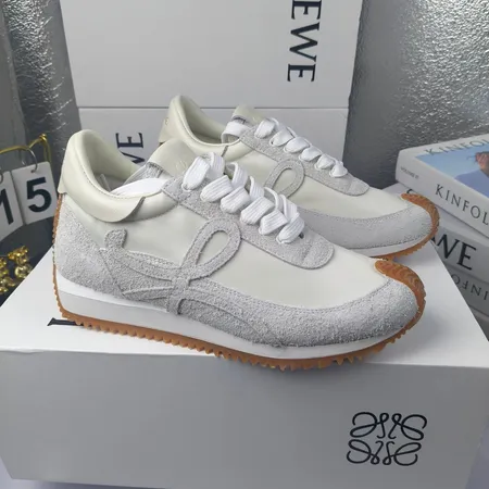 ロエベ スニーカー