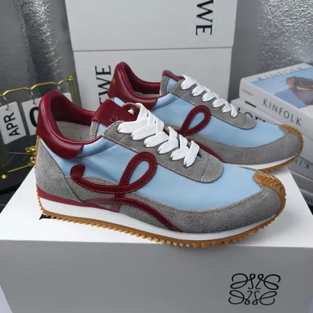 ロエベ スニーカー