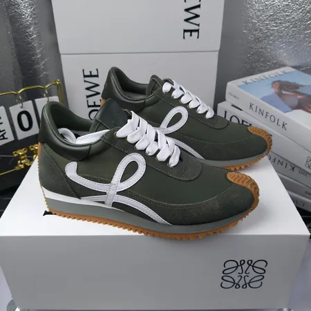 ロエベ スニーカー