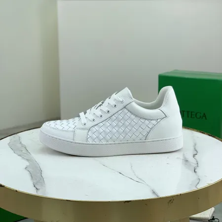 ボッテガ ヴェネタ カジュアルシューズ