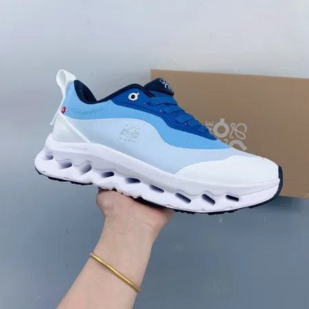 ロエベ スニーカー