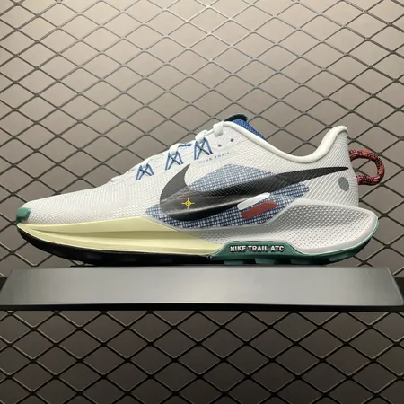 ナイキ スニーカー