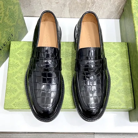 グッチ ビジネスシューズ