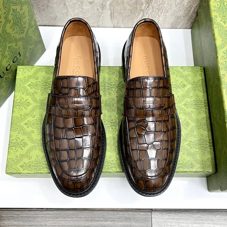 グッチ ビジネスシューズ