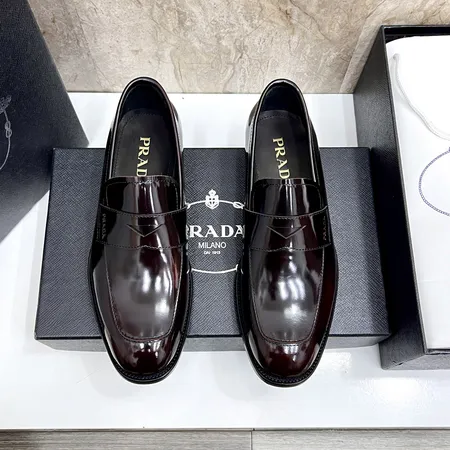 プラダ ビジネスシューズ