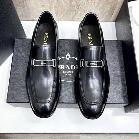 プラダ ビジネスシューズ