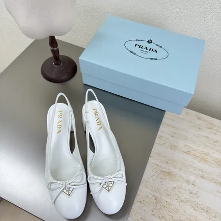 プラダ サンダル