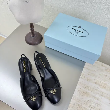 プラダ サンダル