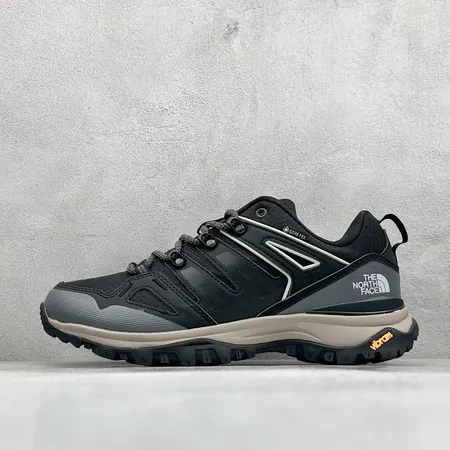 ノースフェイス スニーカー