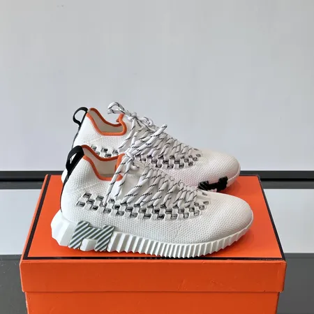 エルメス スニーカー