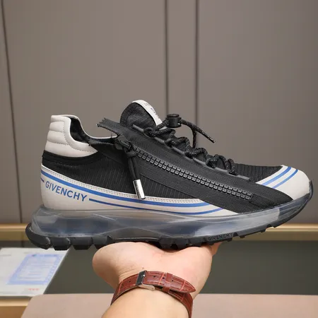 ジバンシィ スニーカー