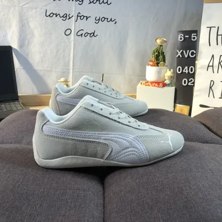 プーマ カジュアルシューズ