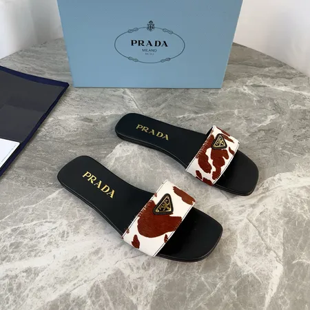 プラダ スリッパ