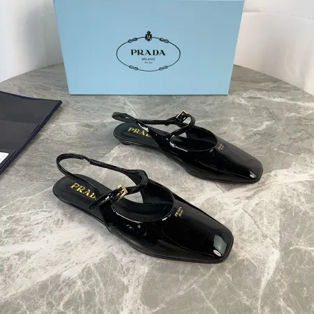 プラダ サンダル