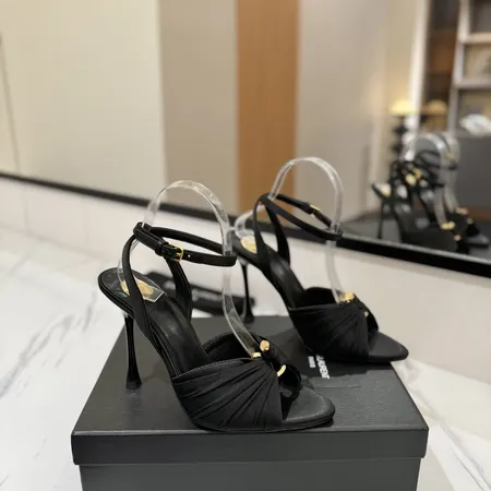 イブサンローラン サンダル