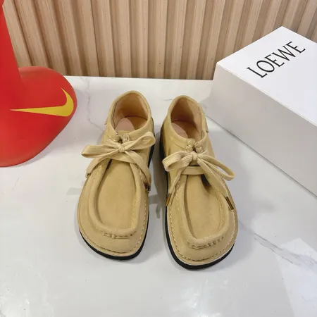 ロエベ カジュアルシューズ