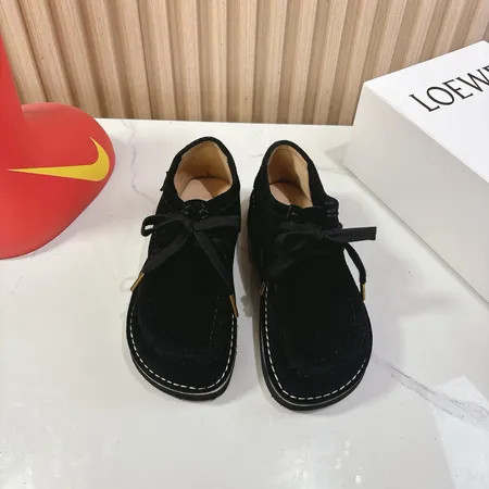 ロエベ カジュアルシューズ