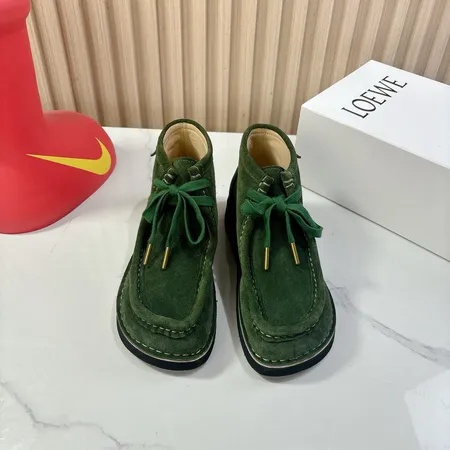 ロエベ カジュアルシューズ