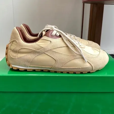 ボッテガ ヴェネタ カジュアルシューズ