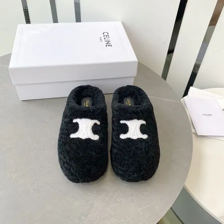 セリーヌ スリッパ