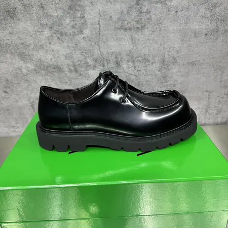 ボッテガ ヴェネタ カジュアルシューズ