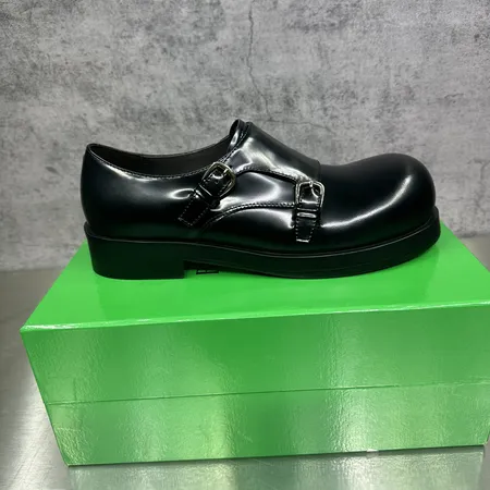 ボッテガ ヴェネタ カジュアルシューズ