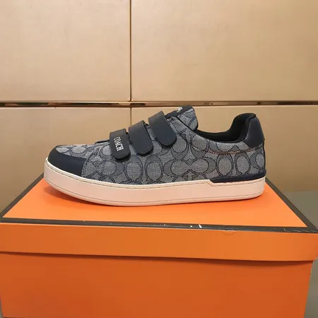 コーチ カジュアルシューズ