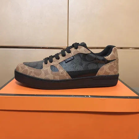 コーチ カジュアルシューズ
